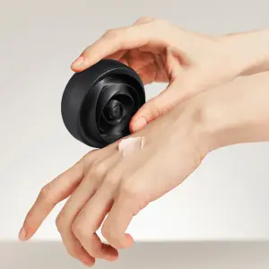 MUZIGAE MANSION DE ROSE HAND CREAM 001 SIGNATURE ROSE